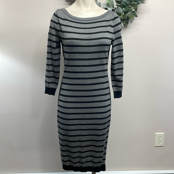 Ann Taylor Sweater Dress Wool Blend 3/4 Length Sleeve Gray Black Striped S - Picture 1 of 16